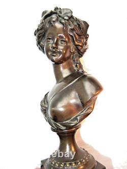 19th Century Statue, Woman on Black Marble Base, Patinated Bronze, Signed L. V. E. ROBERT