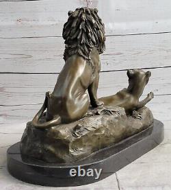African Signed Lion With / Bronze Family Sculpture Art Deco Marble Hot Fonte