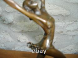 Aldo VITALEH, Bronze on Marble depicting the DANCER WITH DOVES signed, Excellent Condition