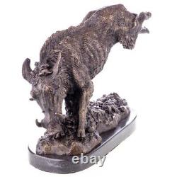 Antique Bronze Figurine of Wild Hunt on Black Marble Signed