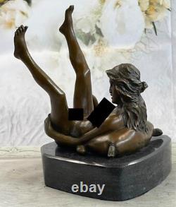 Art Deco Bronze Sculpture of a Nude Woman with Marble Base – Signed Nino Oliviono