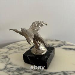 Automobile mascot signed Jactel bird in bronze on marble base M3295