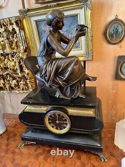 Beautiful Ancient Fireplace Pendulum In Marble And Bronze Signed Guillot, Xixth