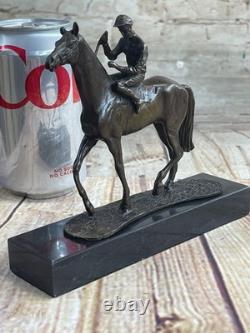 Bronze Delaware Parc Cheval Racing Jockey on Track with Marble Base