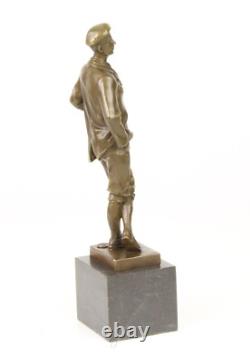 Bronze Golfer Sculpture on a Black Marble Base after Cesaro