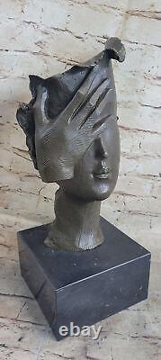 Bronze Sculpture Bust Tribute to Salvador Dali Signed on Marble Base Case