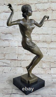 Bronze Sculpture Signed Art Deco Very Detailed D. Chiparus on Marble NR
