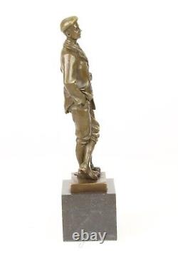 Bronze Sculpture of a Golfer on Antique Signed Marble