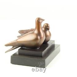 Bronze Sculpture of a Pair of Pigeons on Vintage Black Marble