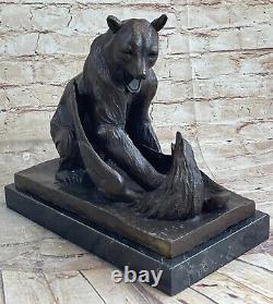 Done Bronze Sculpture Sale Base Marble Eagle Attacker Bear Sculpture Signed