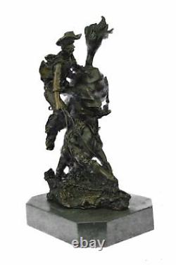 Frederic Remington Style Outlaw Signed Bronze Sculpture Statue with Green Marble Base