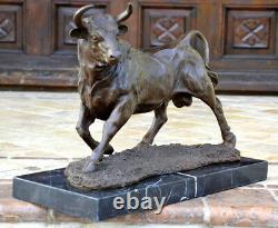 Handmade Bronze Bronze Skulptur-bronze Taurus Signed A. L. Barye On Marble Base