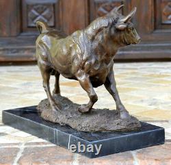 Handmade Bronze Bronze Skulptur-bronze Taurus Signed A. L. Barye On Marble Base