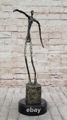 Magnificent Signed Bronze Sculpture Artwork Figurine on Marble Base, Hot Cast
