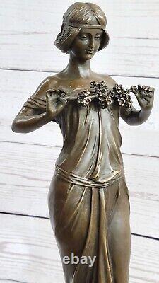 Modern Bronze Woman Signed Pittaluga On Marble Socle Font Figurine Decor