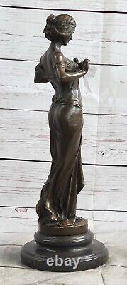 Modern Bronze Woman Signed Pittaluga on Marble Base Cast Iron Figurine Decoration