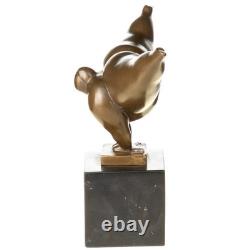 Modern Woman Sculpture in Bronze on a Black Marble Base after Milo