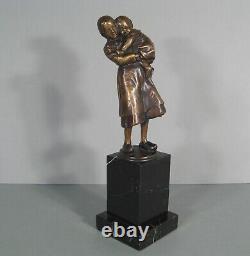 Mother's Mother Love And Old Bronze Sculpture Signed Schmidt-cassel