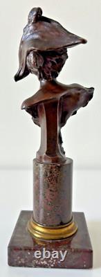 Old bronze woman with a bicorne, on a marble pedestal signed P. Koralzewski