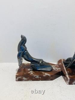 Pair of bookends in marble and bronze signed Hippolyte MOREAU - The Sea Lions