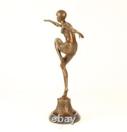 Sculpture Dancer With Brio in bronze on a marble base after Demetre Chiparus