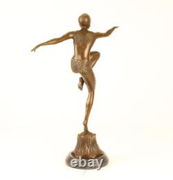 Sculpture Dancer With Brio in bronze on a marble base after Demetre Chiparus