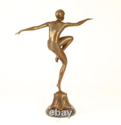 Sculpture Dancer With Brio in bronze on a marble base after Demetre Chiparus