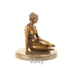 Sculpture Woman of Magreget bronze on a black marble after Ferdinand Preiss