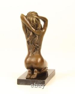 Sculpture of Nude Erotic Woman in Bronze on Black Marble After Claude