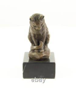Sculpture of a Sitting Cat in Bronze on Black Marble after Barye