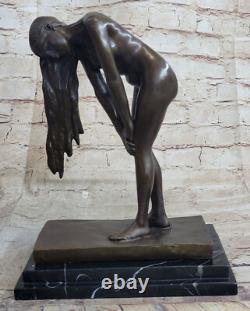 Signed Bronze Sculpture, High-Quality Art Deco Nude Girl, Marble Base Art