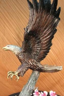 Signed Moigniez Large American Eagle To Dark Base Floor Marble Sculpture