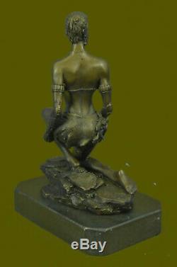 Signed Original Rigid Amazon Warrior Bronze Statue Marble Figurine