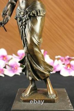 Signed Original Vitaleh Egyptian Who Loves Female Bronze Sculpture Marble Statue
