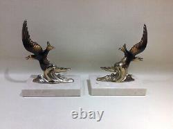 Signed Tedd Pair Of Greenhouse Pounds Of Birds Patina Bronze On Marble Base
