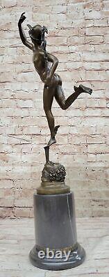 Superb Bronze Sculpture Statue Signed B. Cellini Marble Decor