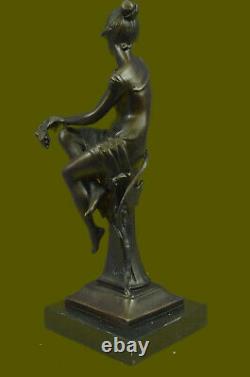 100% Bronze Signé Dame Femme Assis Sur Chaise Oiseau 10 Sculpture Marbre Base