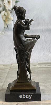 100% Bronze Signée Dame Femme Assis Sur Chaise Oiseau 10 Sculpture Marbre Base