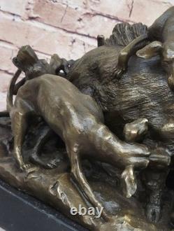 17.5 Signée Art Statue Bronze Marbre Sauvage Sanglier Cochon Chasse Chien War