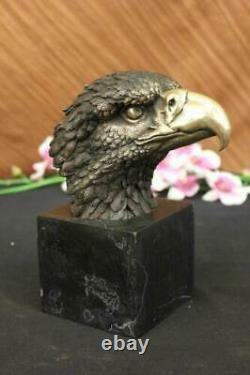 Américain Chauve Patriotique Flying Aigle Signé Artistique Bronze Marbre Statue