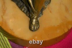 Ancienne statue en bronze doré représente une femme nue non signé socle marbre