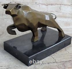 Art Déco Bronze Bull Monté Sur Un Noir Marbre Base Signée Nick Solde