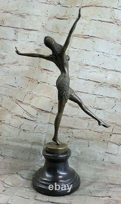 Art Déco Bronze Femme Signé Chiparus Musée Qualité Sur Marbre Base Figurine