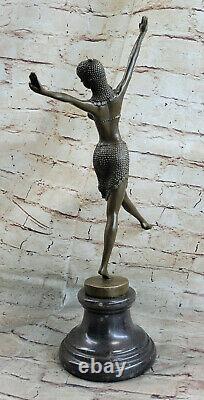 Art Déco Bronze Femme Signée Chiparus Musée Qualité Sur Marbre de Base