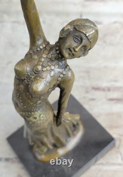 Art Déco Bronze Femme Signée Chiparus Musée Qualité Sur Marbre la Base