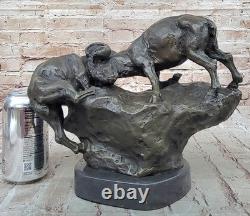 Art Sculpture Zociac Signe Aries RAM Marche à Travers April Bronze Marbre