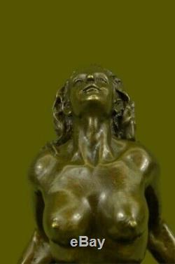 Artisanal Bronze Sculpture Soldes Base Marbre sur Sexe Art Nu Érotique Signé