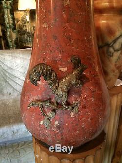 Autrichien Marbre Vase avec Bronze Supports de un Squirrrel Signé Shumacher