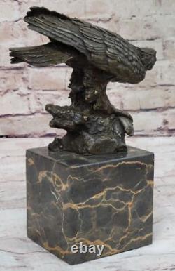 Bronze Aigle Atterrissage Signée Sculpture Avec Marbre Base Miguel Lopez Affaire Bronze Aigle Atterrissage Signée Sculpture Avec Marbre Base Miguel Lopez Affaire
