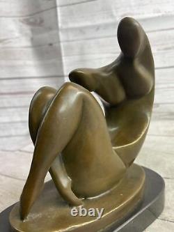 Bronze Statue Abstrait Art Moderne Femelle Sculpture Sur Marbre Base Signé